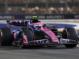 Giselle Lynette Nude - Risque Moments Caught