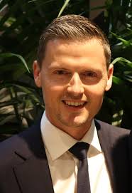 Harvey Norman recruits for UK expansion