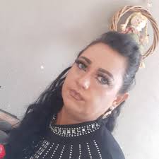 gatos Mi gato sacando la lengua por que no le di pollito 😝😝😂 Alejandro  Mendoza