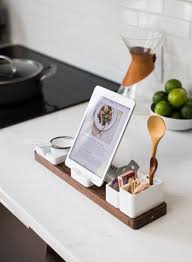 This will create a good mix of people to get to know one another. Thanksgiving Dinner Conversation Recipes For Singles Secure Single