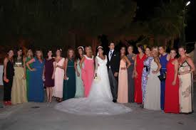 No abuses del color negro, aunque se trate de una boda de noche ni el negro ni tampoco el blanco son colores muy aconsejables para acudir a una boda. Ideas Originales Para Bodas De Noche Novocom Top