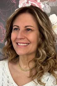 Dina Ravera: «Madre e top manager? Ancora troppo difficile conciliare le  due cose»