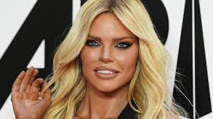 As always underage content will not be tolerated, and should be reported immediately. Sophie Monk Was Known For Her Camel Toe S In La