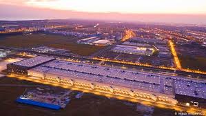 Tesla memasarkan 1 suv (tesla model x), 2 sedan (tesla model 3, model s) di country. Tesla Factory Outside Berlin To Cost 4 Billion News Dw 17 11 2019
