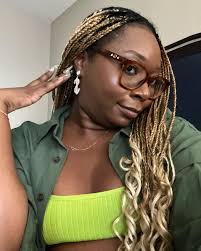 Yvette Titus's Instagram, Twitter & Facebook