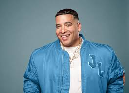 Public speaking is one of those acquired skills that i never qu. Jason Lee Unlocks The Keys To His Budding Hollywood Media Empire