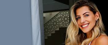 Sarah harrison is a british singer,songwriter/producer. Sarah Harrison Aussert Sich Zu Geruchten Uber Ihr Baby Nummer 3