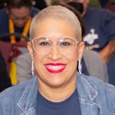 Melina Espiritu-Azocar (@melina_espiritu)