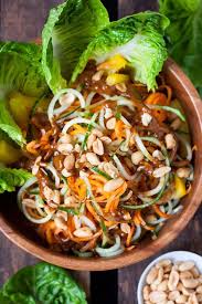 Knackige 20 Minuten Summer Roll Bowl Kochkarussell Com Rezept Gesund Kochen Rezepte Gesund Kochen Rezepte