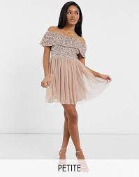 Scopri i vestiti petite per matrimoni, cocktail e occasioni formali, in seta, pizzo e paillettes su asos. Abbigliamento Da Cerimonia Petite Completi E Blazer Petite Asos