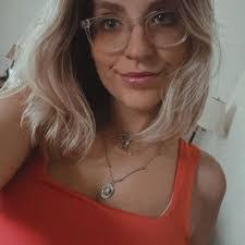 Emma Dolin's Instagram, Twitter & Facebook