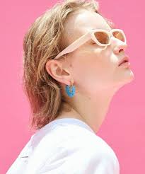 Eddie hoops エディ 3サークル モチーフ 著しく フープピアス 楕円 登坂