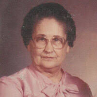 Linda Bamburg's Instagram, Twitter & Facebook