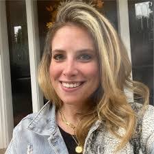 Marla Portillo's Instagram, Twitter & Facebook