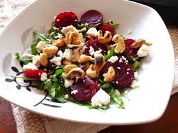 Salade Australienne Roquette Betterave Noix De Cajou Et Feta Pause Cafe Plat Gastronomique Recettes De Cuisine Salade