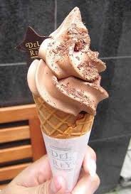 Tip From Real Simple To Prevent Freezer Burn With Ice Cream Put Parchment Paper Between Ice Cream And Lid Ice Cream Desserts Yummy