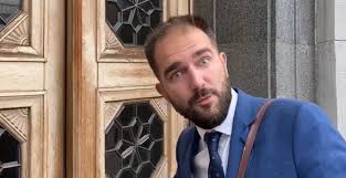 Народный депутат из фракции слуга. Skandal Habarnictvo V Sluzi Narodu Yurchenko Ne Zbirayetsya Zdavati Mandat Deputata Novosti Ukrainy Politika Liga Net