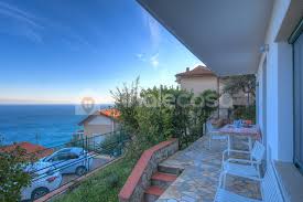 2 camere 3 bagni 115 ㎡. Finale Ligure Vendita Villa Fronte Mare Finalecasa Vendita Immobili In Liguria