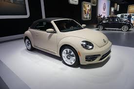 Volkswagen Beetle Final Edition Bids Farewell To An Icon Volkswagen Beetle Volkswagen Beetle Convertible Volkswagen