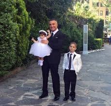 Diriliş dizisinin kadrosunda yer alan boğaçhan peker sessiz sedasız dizi kadrosundan çıkarıldı. Trt Nin Dirilis Dizisinde Yer Alan Sedat Peker In Oglu Meclis Gundeminde