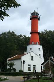 Latarnia morska w rozewiu zlokalizowana jest przy ul. Latarnia Morska Rozewie I Der Erste Leuchtturm Von Rixhoft Wurde 1822 In Betrieb Genommen Und Hat Eine Bauhohe Von 32 7 M Schiffbilder De