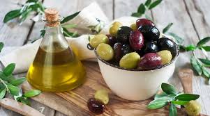 The brand ensures the cholesterol free products with no additives or preservatives. 8 Best Extra Virgin Olive Oil In India Health Beauty Benefits