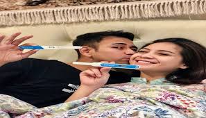 Rafathar mengaku senang dengan kehamilan nagita yang akrab disapa gigi lantaran ia akan segera memiliki seorang adik. Mteio18pwxiuem