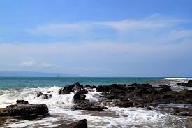 Pada malam hari wisata ini. Pantai Karang Hawu Petilasan Nyi Roro Kidul Di Jawa Barat Jawa Barat