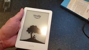New 2019 Amazon Kindle Unboxing Set Up And Backlight Test In Dark Room Youtube