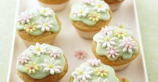 Muffins Mit Zuckerglasur Rezept Lebensmittel Essen Cupcake Kurs Muffins