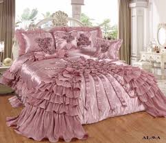 لطلب واتس اب 0543221247 مفارش نفر نفرين نفر ونص عرائسي نفاس رسومات اطفال لحاف عريسي مطرز ١١ قطعه نفرين راااقي ١ لحا Bed Decor Fluffy Bedding Bed