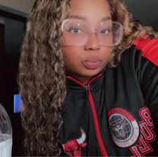 So y'all told this girl y'all had a babyshower for her she pulls up and  y'all b e a t her?? Nobody would've made it out alive I promise you that!!  #justicefordaisha