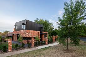 We're considering a 36 x 36 foot garage over a full basement. Box House By Paul Tilse Architects Canberra Extension Architecture The Local Project