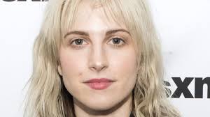 Hayley williams hairstyles, haircuts and colors. The Evolution Of Hayley Williams Hair