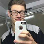 Aaron Etheridge's Instagram, Twitter & Facebook