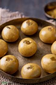 Besan Ladoo Shweta In The Kitchen Recipe In 2021 Snacks Dishes Besan Ladoo Recipe Easy Food To Make