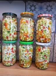 Salade De Legumes D Ete A L Aigre Douce Recette Salade De Legumes Recettes De Cuisine Salades En Bocal