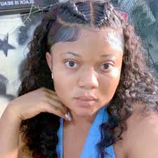 Admin please help me post I have this shoes for sale 😉😀 no longer needs  them 💕 no be aba made oooo all going for 30k slightly negotiable 😉 The  green is