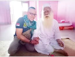 Abuya syar'i adalah seorang tokoh agama yang sangat berpengaruh di wilayah ciomas provinsi banten indonesia.beliau ber alamat di kampung cimanuntung, desa. Padepokan Datuk Maharaja Nusantara Restu Dan Doa Abah Sar I Ciomas Banten Terhadap Niat Hajat Qu