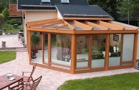 Verande Si Terase Inchise Cu Sticla Cele Mai Frumoase Modele Terasa Inchisa Cu Termopan Sursa Https Www Renovat Ro In 2020 Patio Design Pergola Pergola Patio