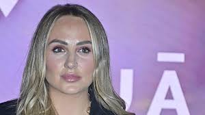 Rocío Flores confiesa, por primera vez, quién fue la persona que volvió a unirla con su familia materna: “Contactó conmigo”