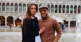Jun 05, 2021 · joana sanz ha risposto ai suoi follower su instagram, sottoponendosi alle loro domande nella ormai nota rubrica con botta e risposta. Dani Alves And His Spanish Hot Girlfriend Joana Sanz