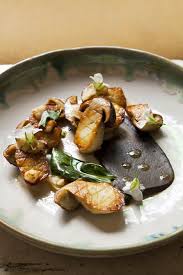 Like any good southern thanksgiving dinner, we included soul food classics like collard greens, buttermilk biscuits, and even a southern thanksgiving turkey. The Five Best Restaurants In Mexico City Bistro Food Michelin Star Food Food Inspiration