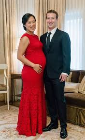 They met at a fraternity party at harvard when mark zuckerberg was a sophomore student. Mark Zuckerberg S Wife Priscilla Chan Is A Genius Check Out Her Amazing Story Beautiful People Celebs Welcome Baby Girls