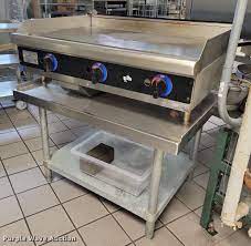 Star 636 griddle in Bedford, IA | Item DN4001 for sale | Purple Wave