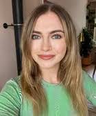 Natalie Gil's Instagram, Twitter & Facebook