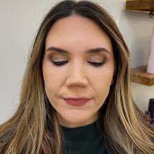 Everyone I'm very excited to announce that I am now working at  @blownawaystl and my books are open you can book with me for Beautiful  Makeup or for a Bouncy Blowout I'm