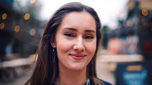 Bianca Bates's Instagram, Twitter & Facebook