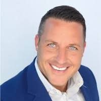 300+ "Ian P." profiles