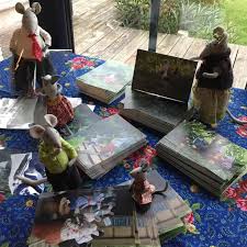 La Petite Boutique D Odile On Instagram Atelier Mise En Sachet A Souris Ville Ici On Ne Badine Pas Avec La Production Picnic Blanket Outdoor Blanket Wee